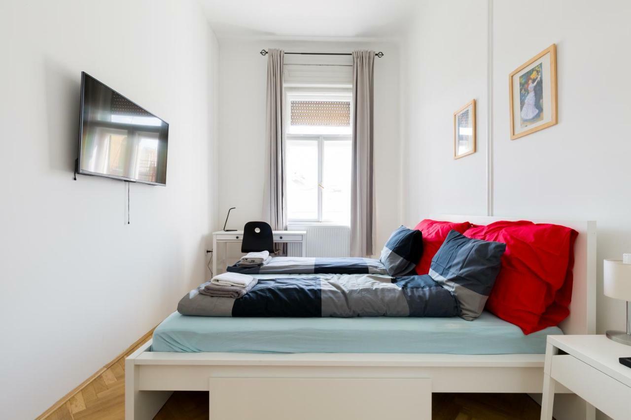 Best Vacation In Apartment *